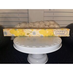 Vintage Avon Country Breeze Drawer Lining‎ Paper - New in Box  1980 6' X 13"